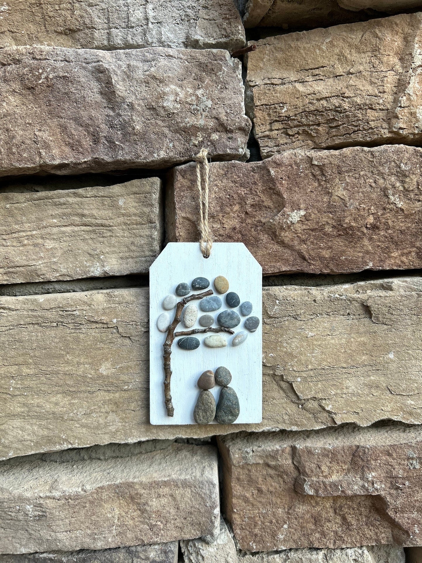 Pebble Art Couple Ornament, Handmade Natural Stone Tree