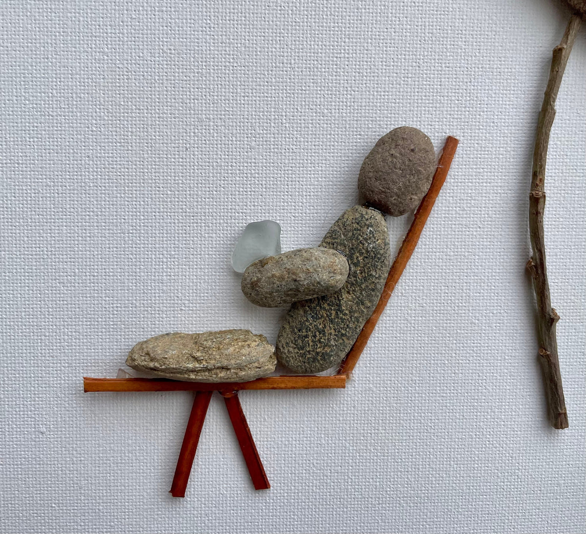 Sun Lounger on the Beach - Pebble Artwork