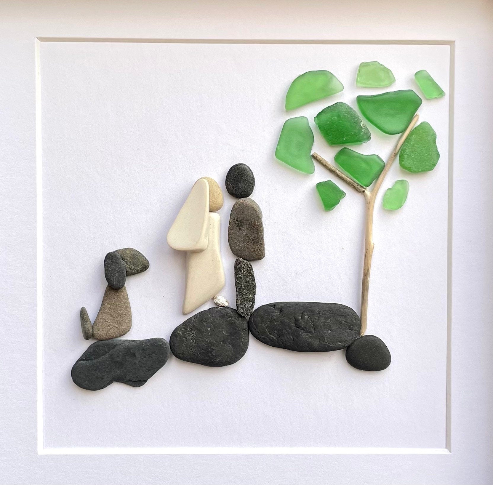 Pebble Art Wedding Gift with Dog – Handmade Newlywed Portrait