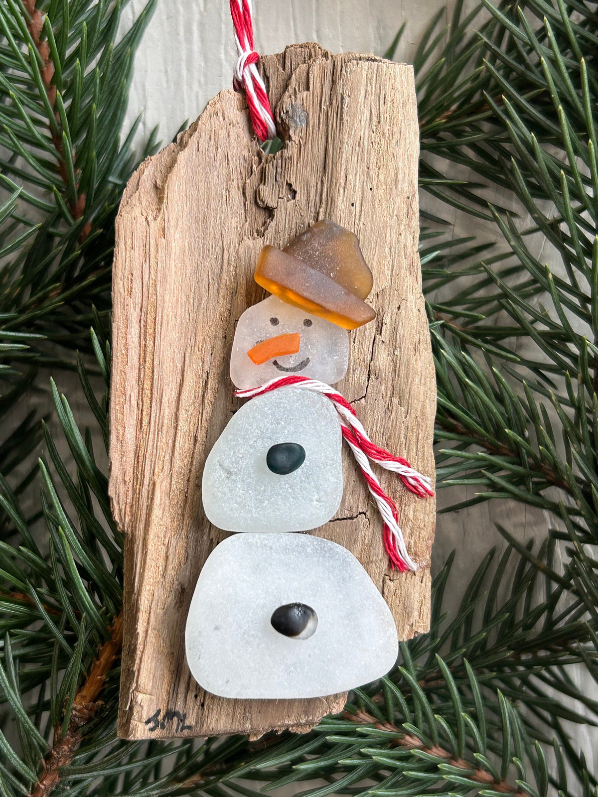 Sea Glass Snowman on tree bark ornament made from Driftwood and Scottish Seaglass Perfect Holiday Gift, Stocking Stuffer, Coastal Decor