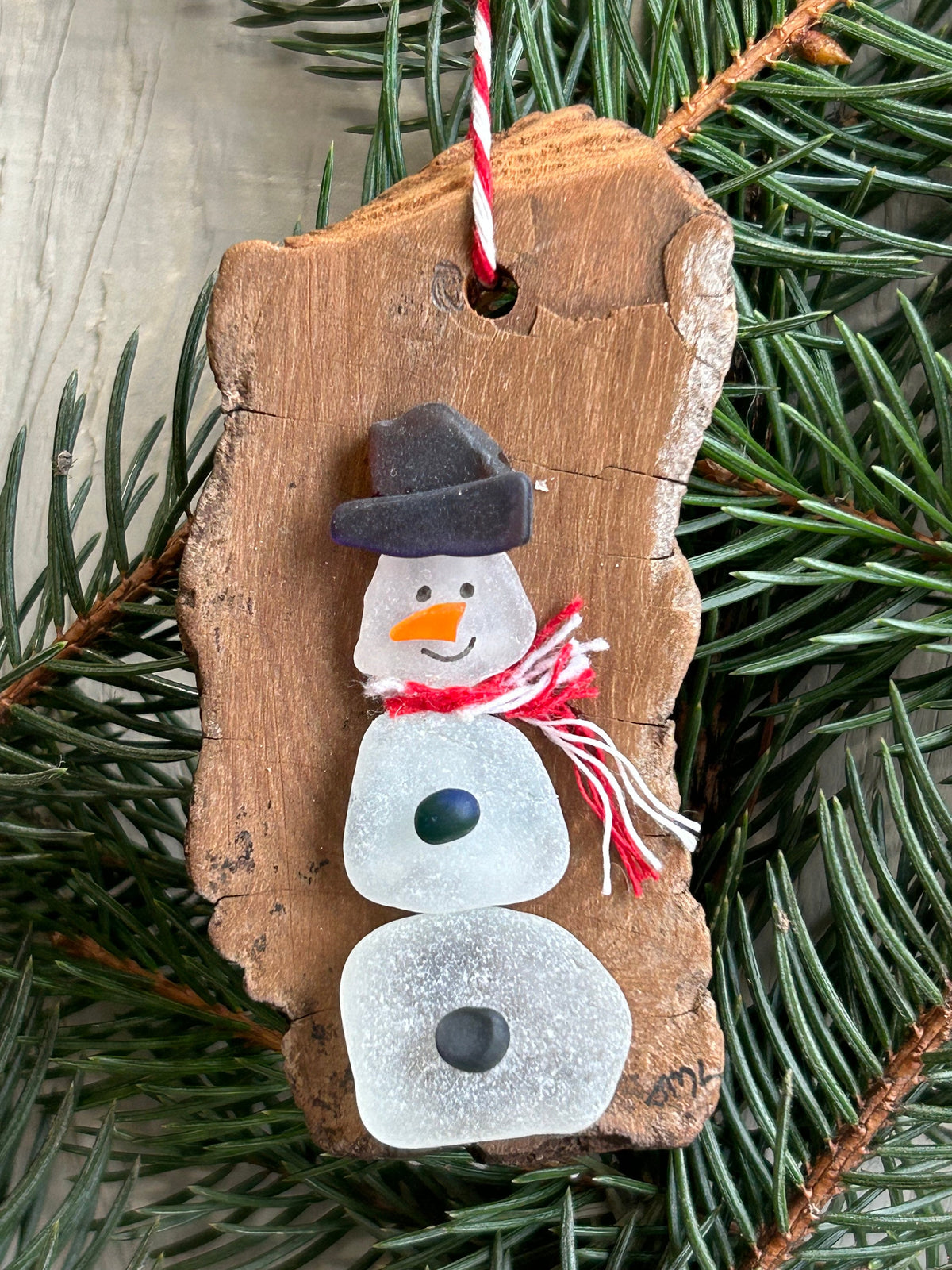 Sea Glass Snowman on tree bark ornament made from Driftwood and Scottish Seaglass Perfect Holiday Gift, Stocking Stuffer, Coastal Decor