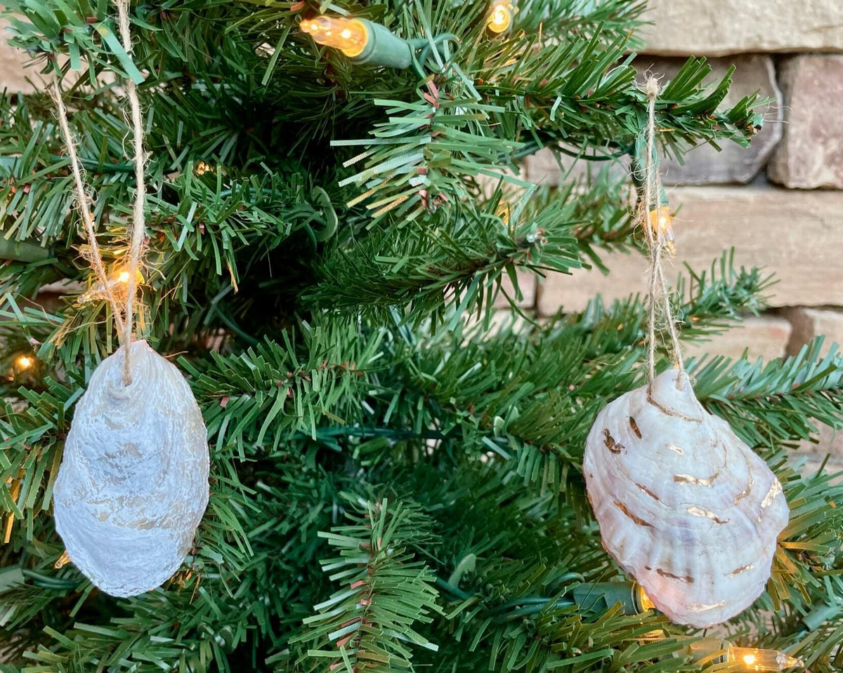 Golden Decoupage Oyster Shell Ornament | Coastal Christmas Tree Decoration | Elegant Beach-Inspired Holiday Gift