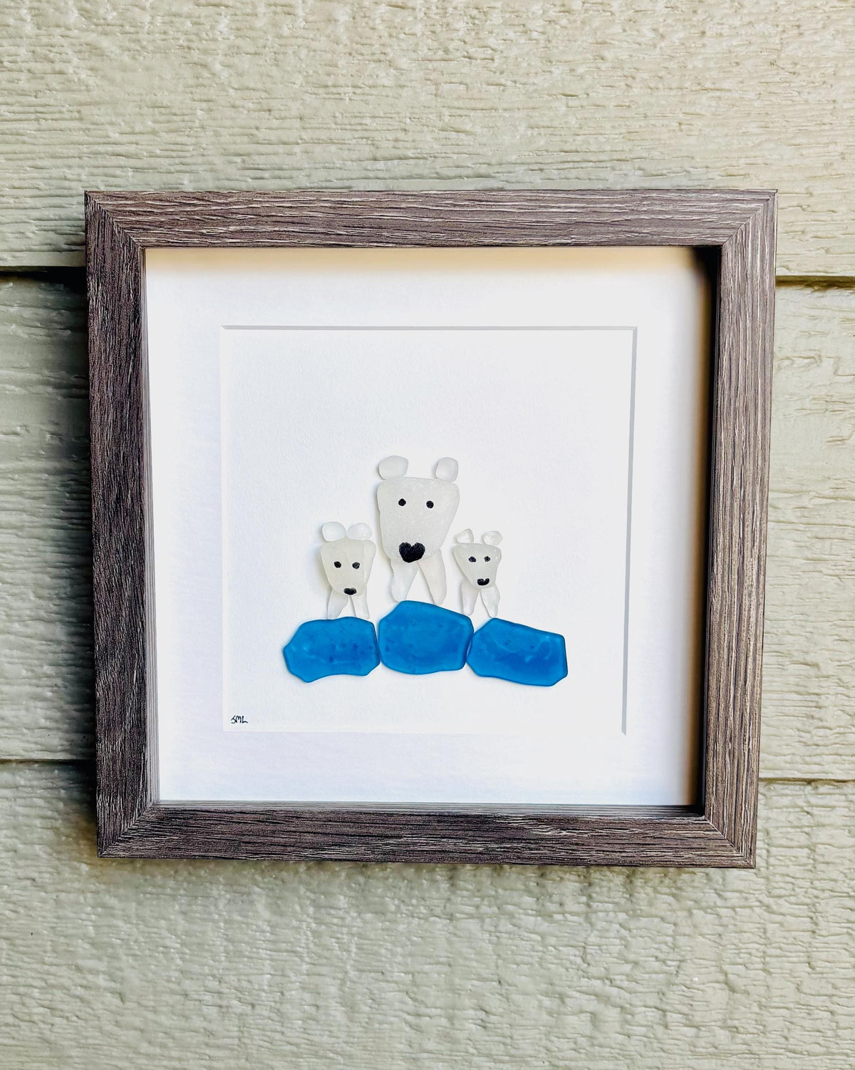 Polar Bear Family Sea Glass Art | Winter Animal Wall Decor | Handmade Pebble Art Gift | Unique Arctic Family Artwork